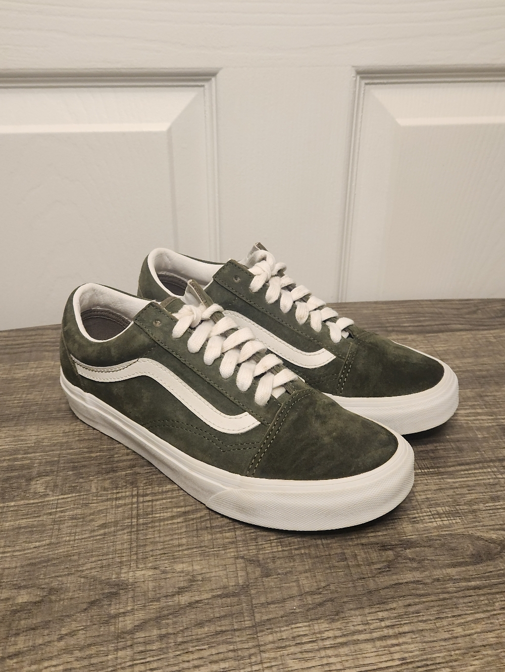 Vans Old Skool Suede Olive Green Sneakers Size M5, W6.5